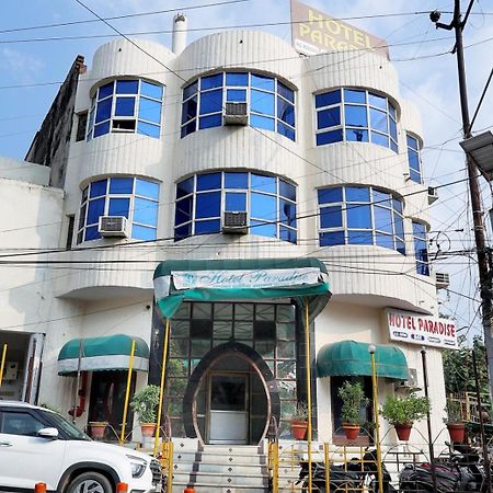 Hotel Paradise 坎普尔 外观 照片